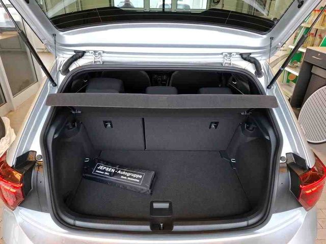 Polo 1.0 TSI R-LINE MATRIX LED+VCP+EPH+LANE ASSI