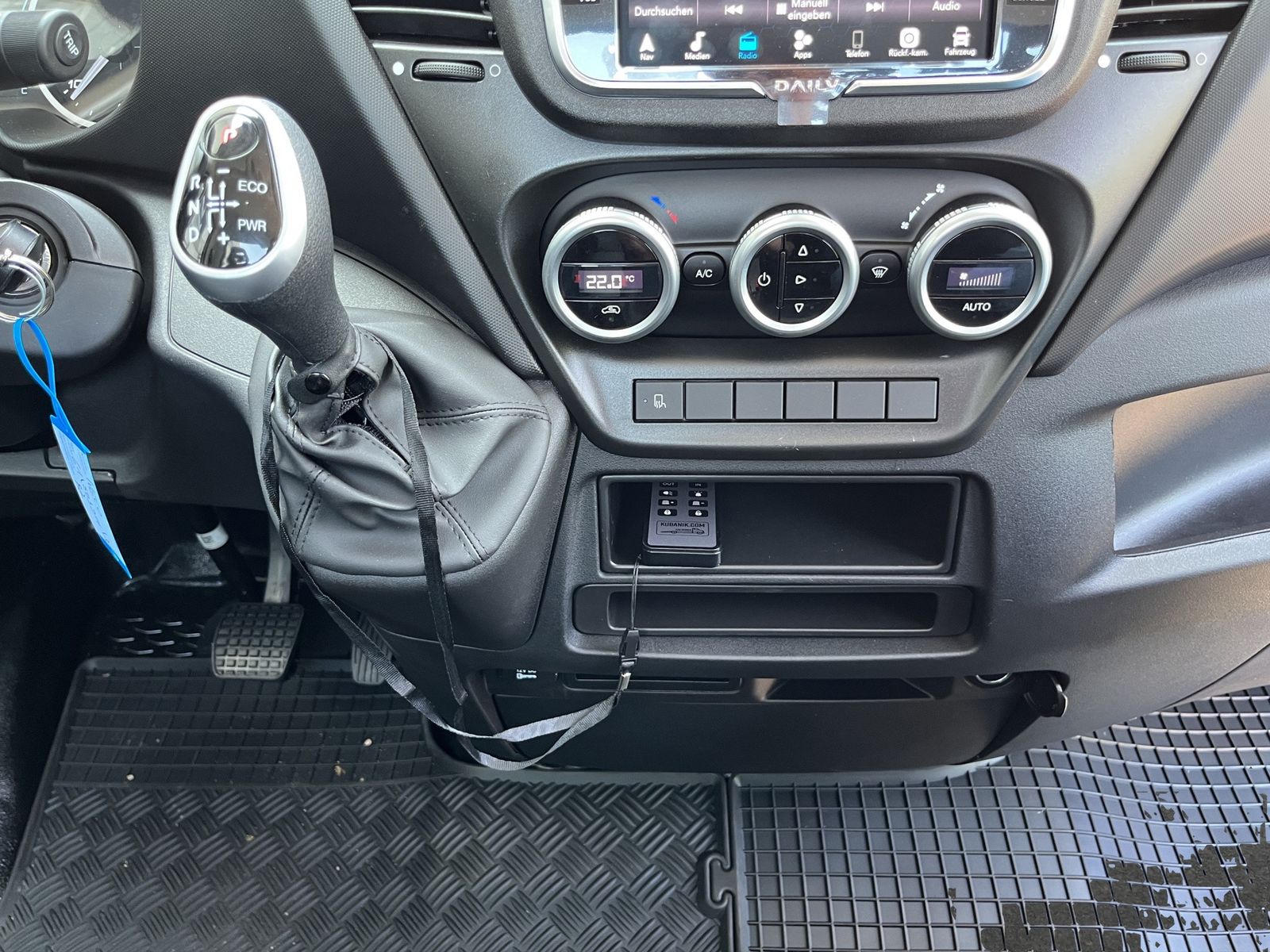 Fahrzeugabbildung Iveco Daily 35C21 210PS*Automatik*AHK*3500KG*Navi*Temp