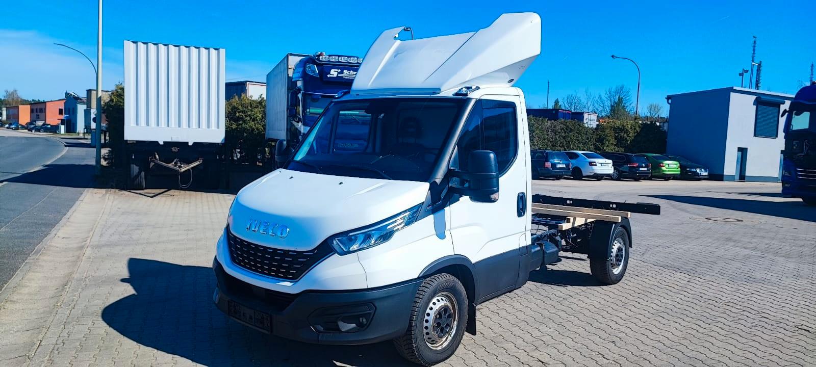 Iveco Daily Fahrgestell Einzelkabine 35 S ... Radstand