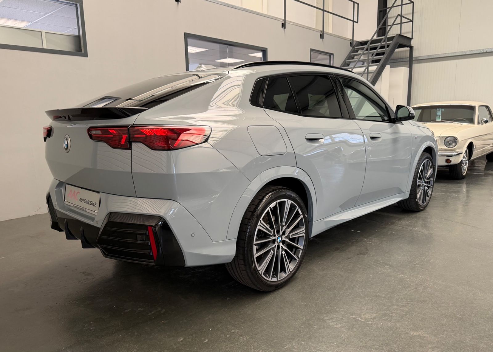 BMW X2 20 d xDrive M Sport 360° Cam KeyLess HUD AHK foto 6