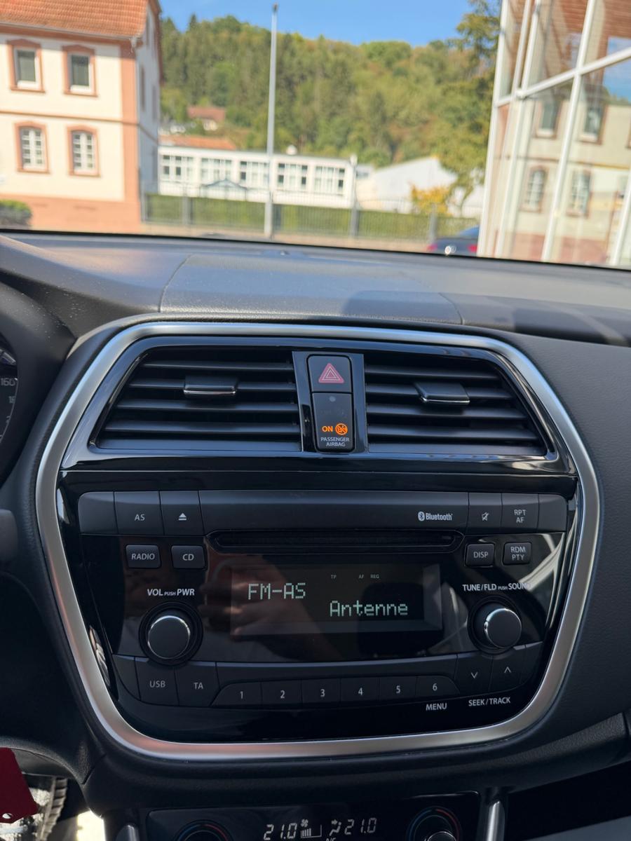 Suzuki SX4 S-Cross Comfort+ACC+AHK+KLIMAA.