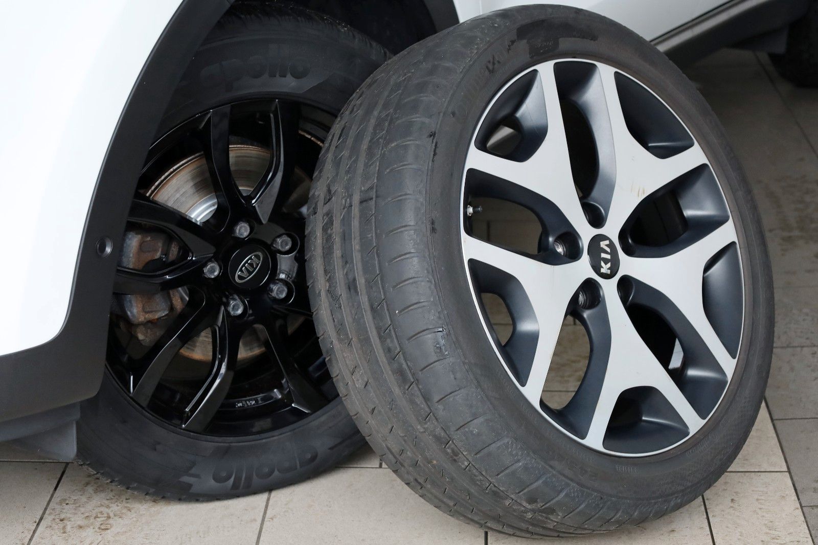 Fahrzeugabbildung Kia Sportage GT-Line 4WD Leder,Navi,Panorama,SR+WR