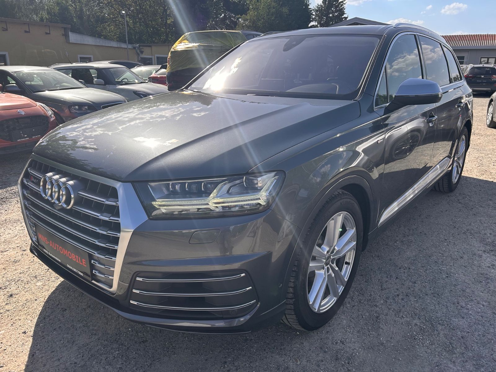 AUDI SQ7 4.0 TDI quattro Leder Navi 7 Sitze 2 Besitz