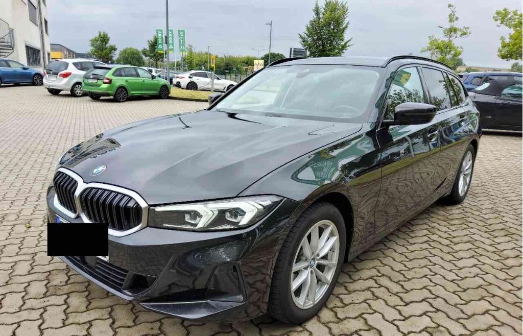 Image of BMW 320