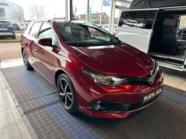 Toyota Auris Touring Sports Team D