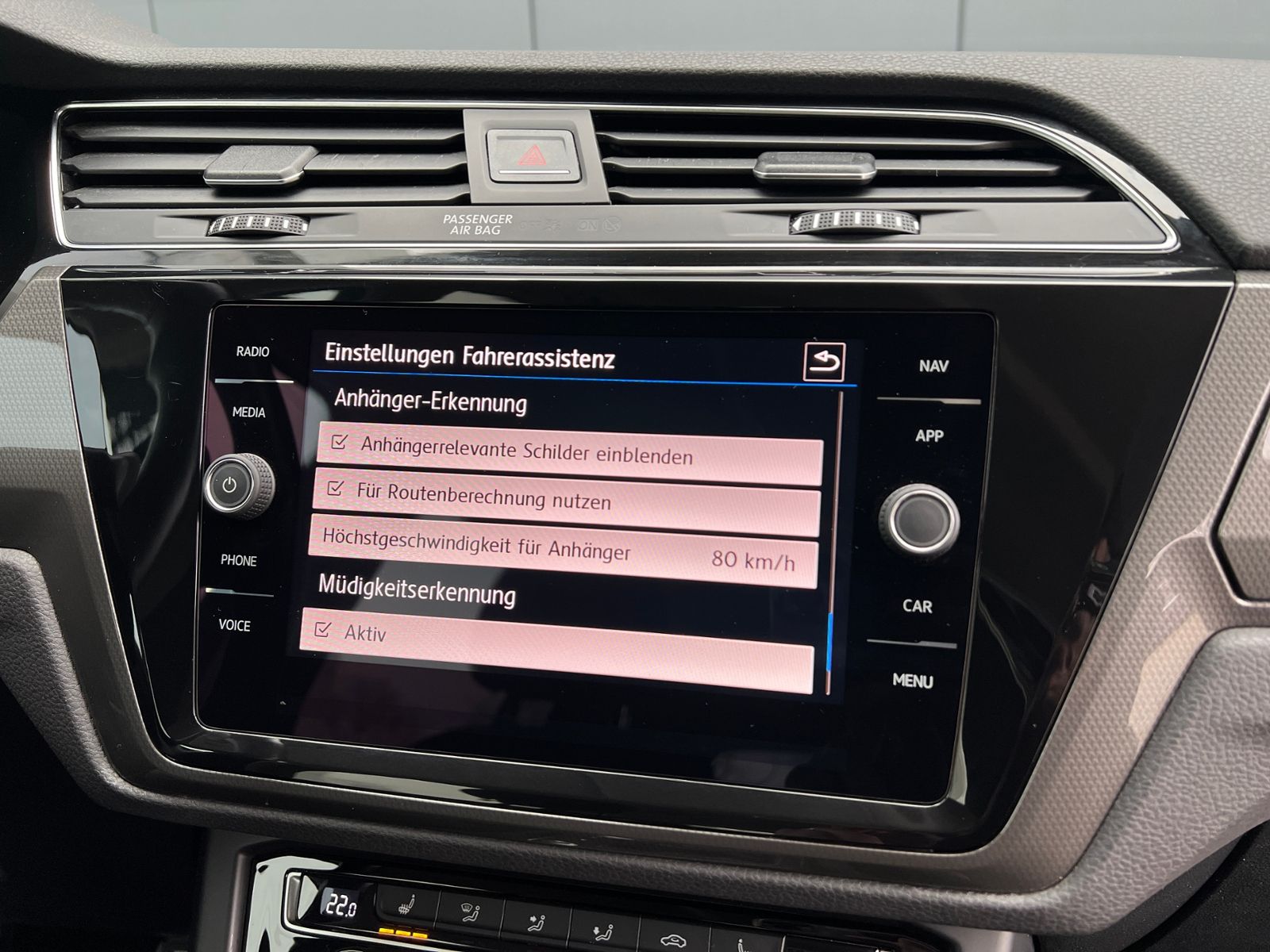 Fahrzeugabbildung Volkswagen Touran JOIN 2.0 TDI DSG *Standheiz,AHK,Navi,ACC*