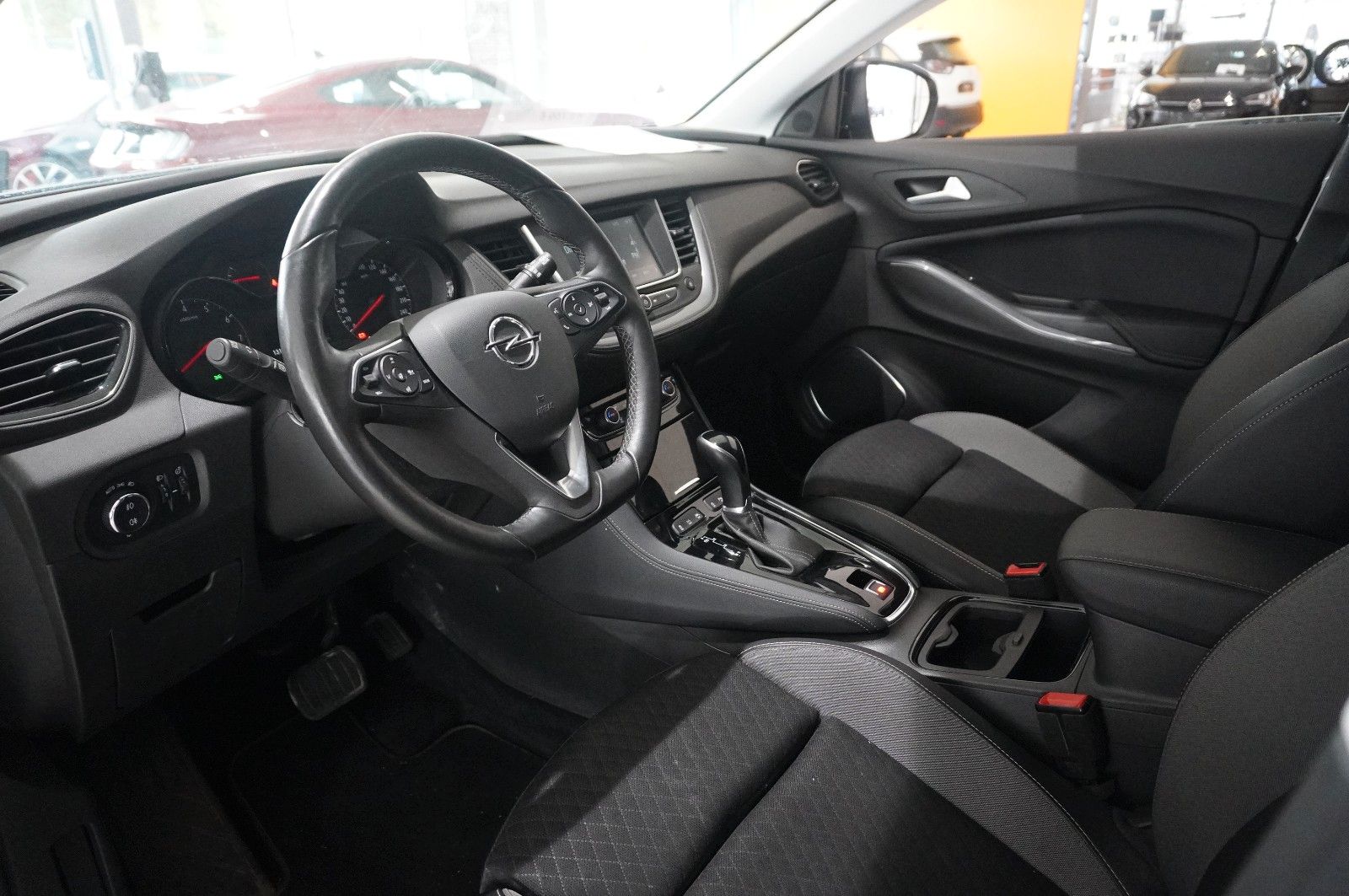 Fahrzeugabbildung Opel Grandland (X) 1.5D DESIGN  NAVI/LED/AHK/SHZ/ALU