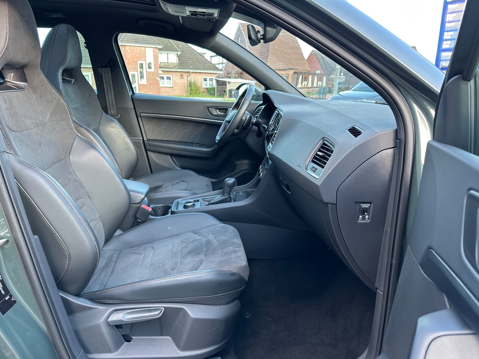 Fahrzeugabbildung CUPRA Ateca 2.0 TSI VZ 4Drive Pano/Navi/ACC/DCC/360°