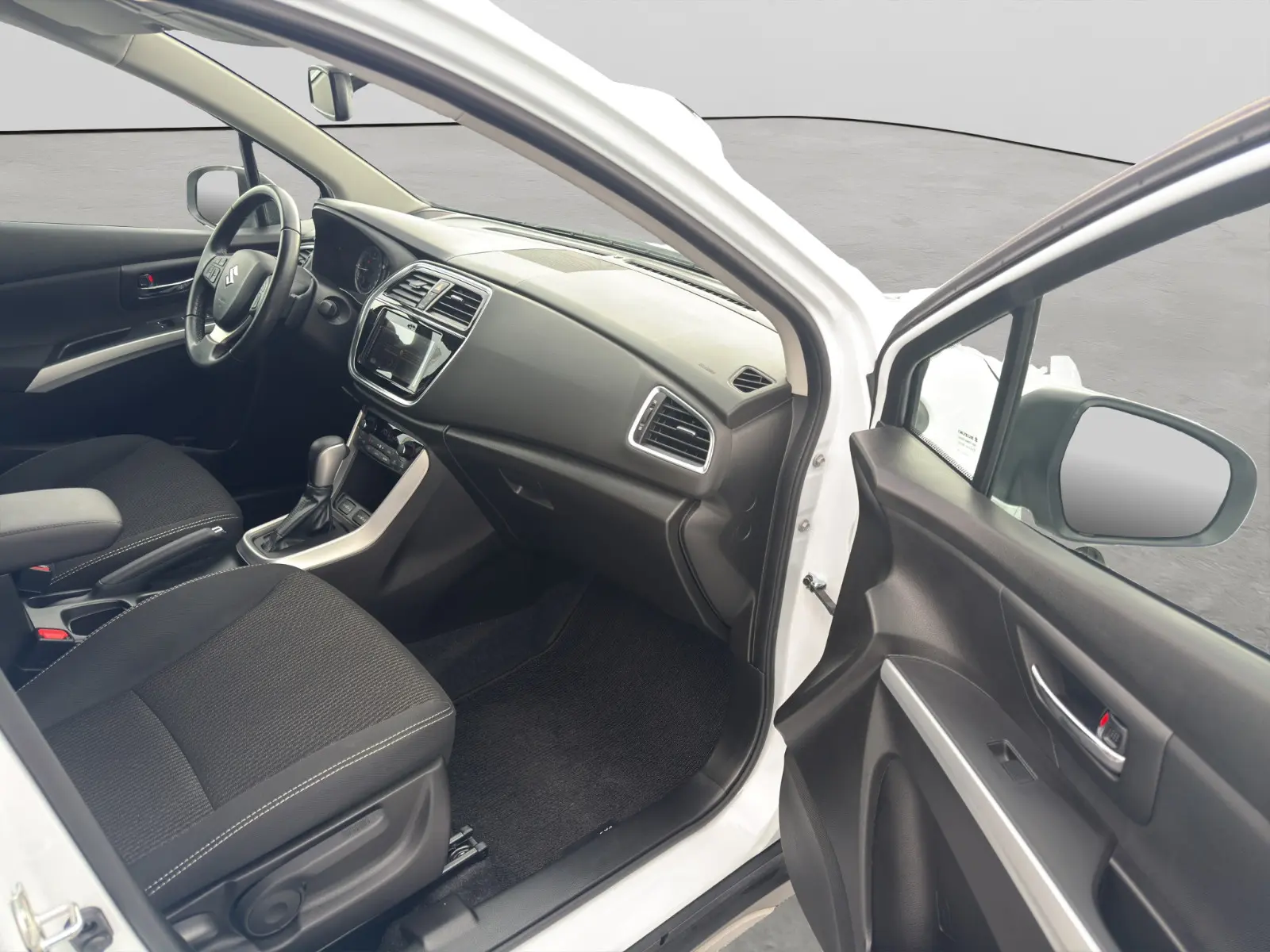 Suzuki SX4 S-Cross 1.4 Aut. KAM ACC XEN APP NAV TÜV NEU
