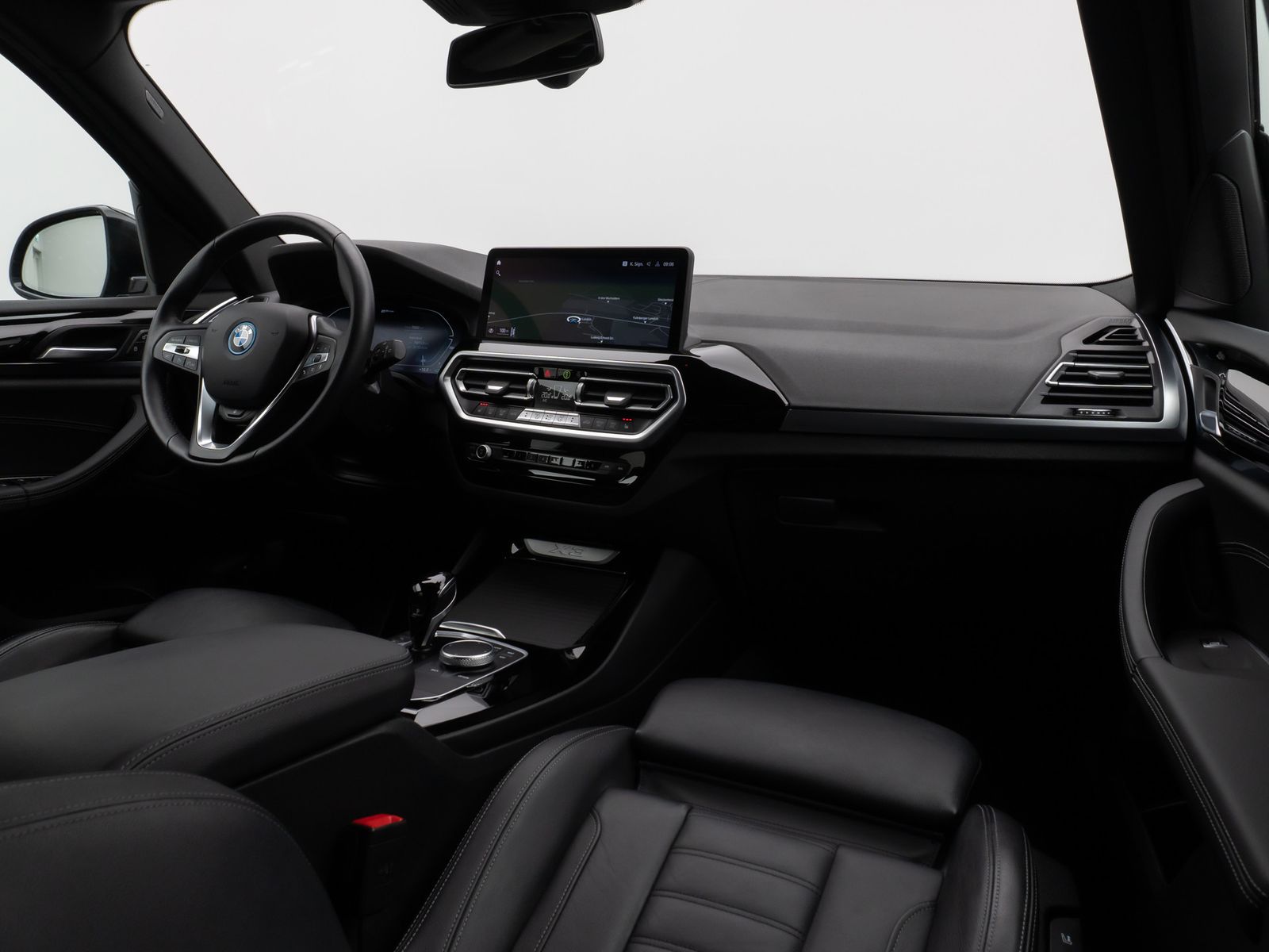 Fahrzeugabbildung BMW X3 xD30e Laser HUD DAB HiFi AHK Komfort 19Zoll