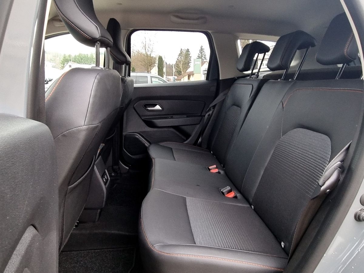 Fahrzeugabbildung Dacia Duster Sondermodell Extreme TCe 100 ECO-G