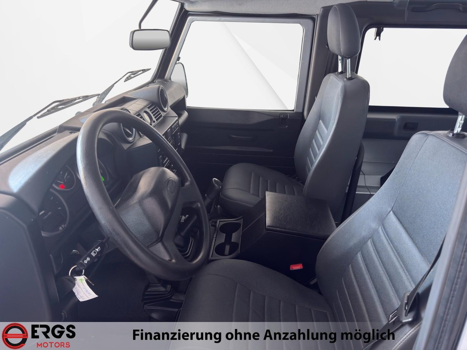 Land Rover Defender 90 TD4 122ch - 1 ère main - 4 Places -  Attelage - Carnet entretien
