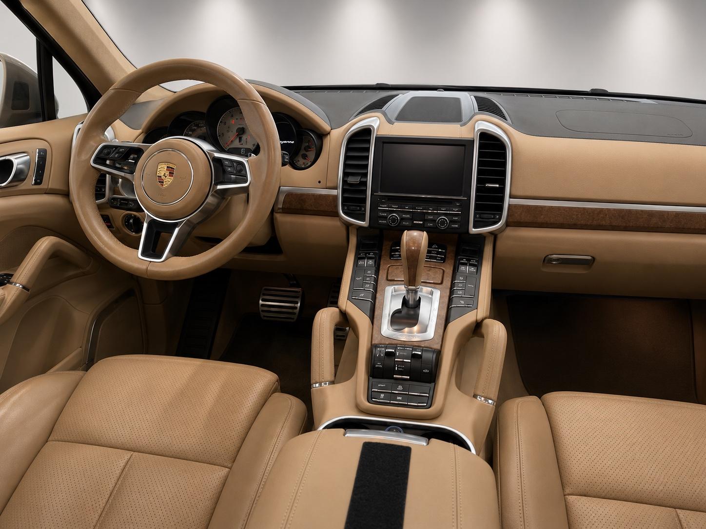 Porsche Cayenne V8 Turbo 1. Hand Burmester Luftfahrwerk