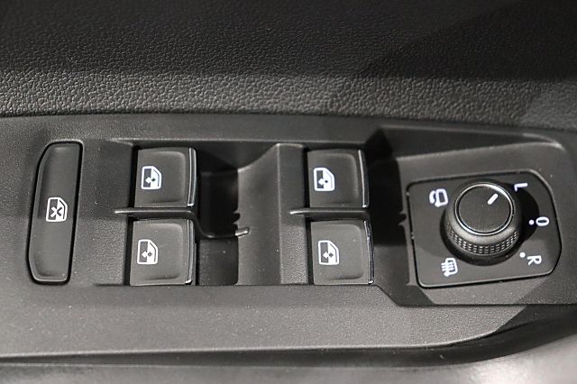 Taigo MOVE 1.0 TSI DSG AHK LED PDC SHZ DAB BT