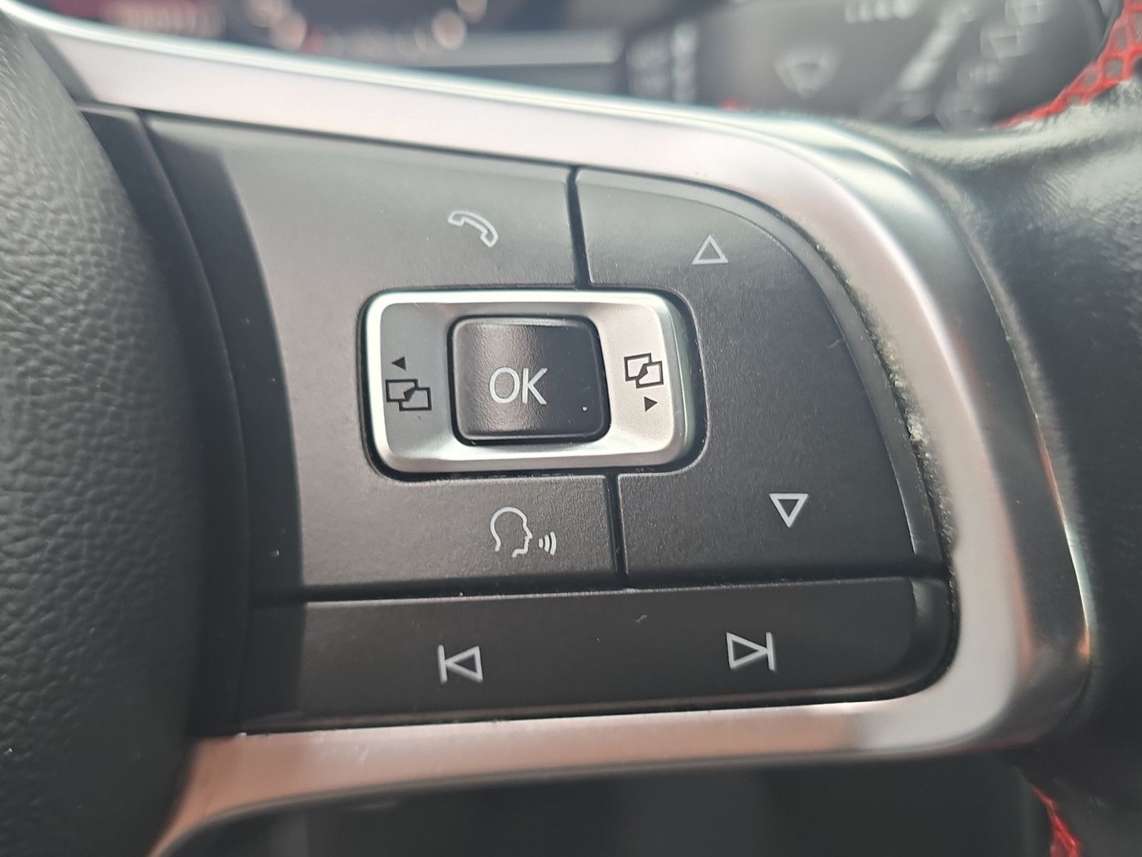 Fahrzeugabbildung Volkswagen Golf VII GTI PERFORMENCE+LED+DIGITAL TACHO+PDC