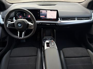 BMW 225e xDrive Active Tourer M Sportpaket DAB LED