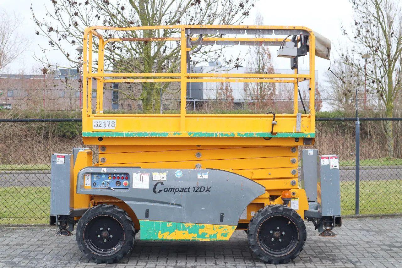 Haulotte COMPACT 12DX | 12 METER | 450 KG | OUTRIGGERS