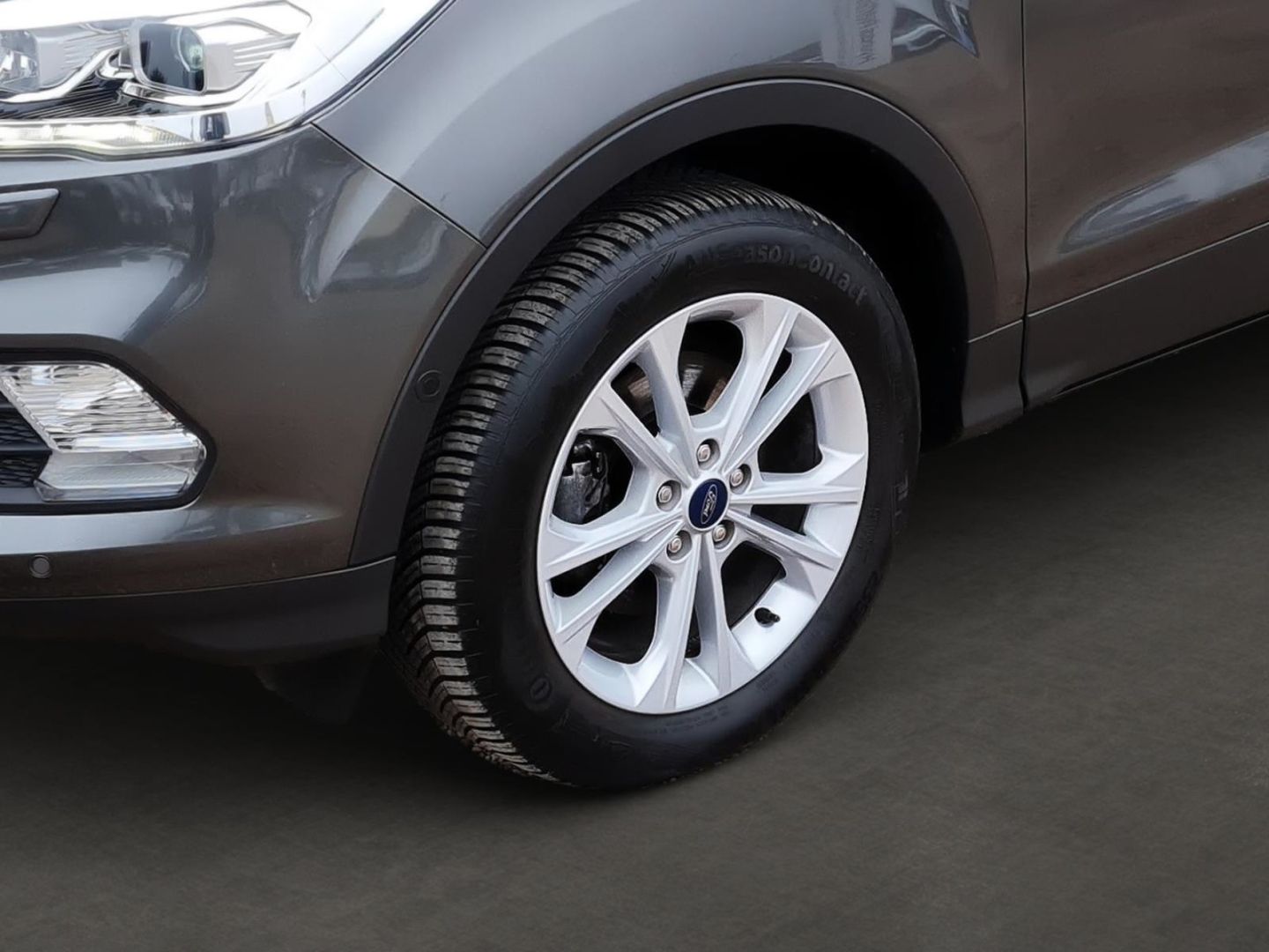 Fahrzeugabbildung Ford Kuga Titanium 1.5 EcoBoost  ALLWETTER+XENON+ACAA