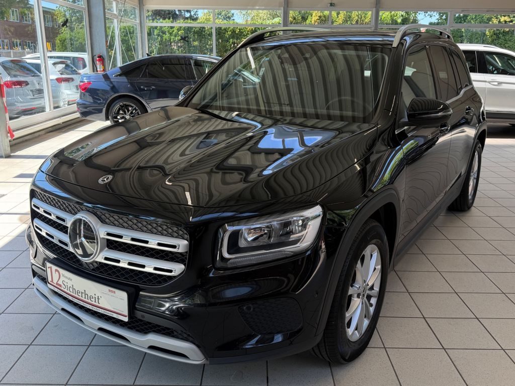 Image of Mercedes-Benz GLB 220
