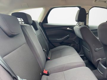 Ford Focus - 12