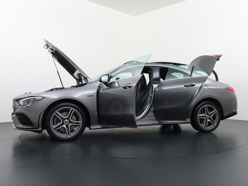 Mercedes-Benz CLA 250 e AMG Premium Plus | Panorama - Schiebed