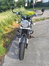 Royal Enfield Super Meteor 650 - ROYAL ENFIELD CHOPPER