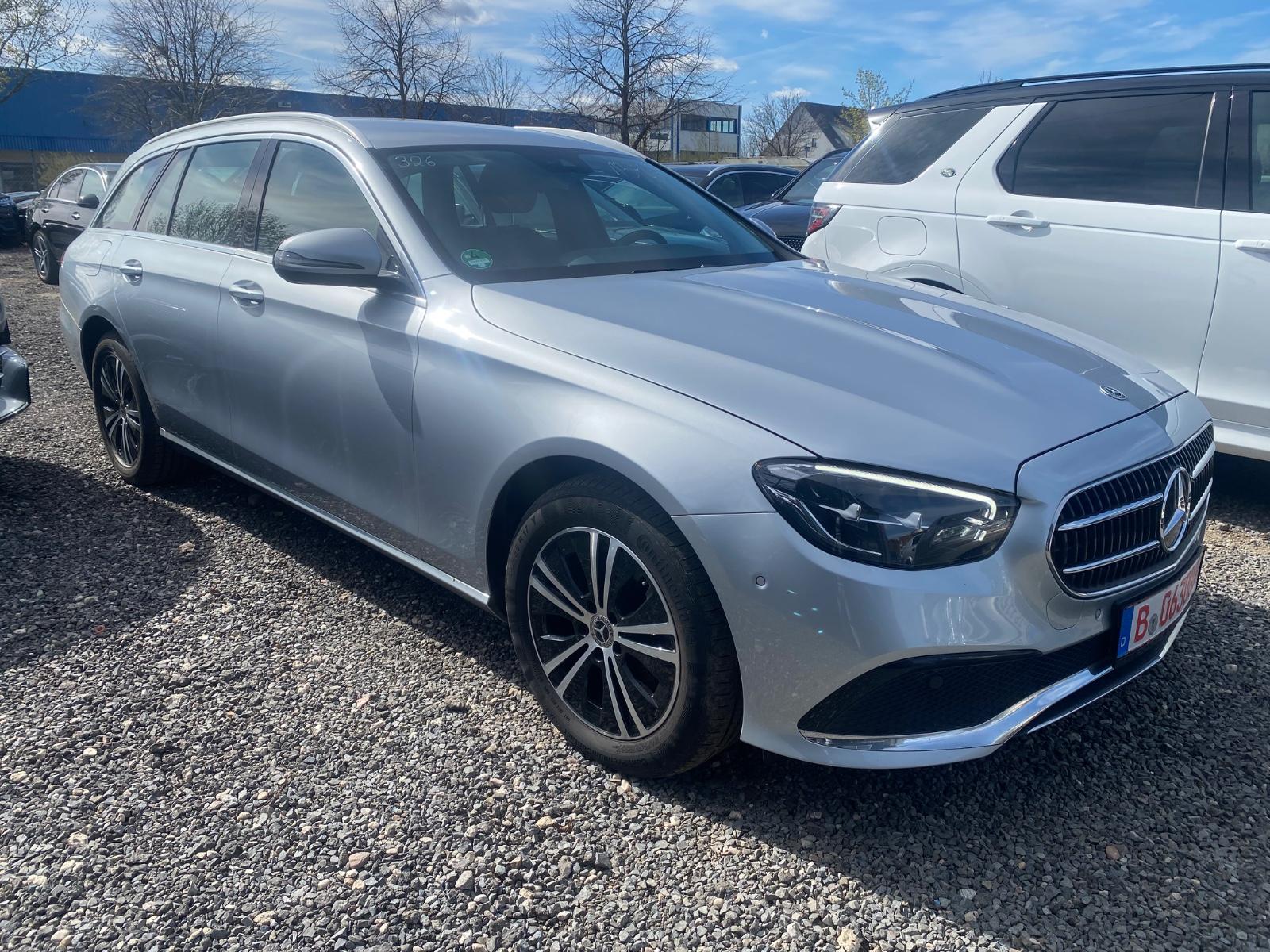 Mercedes-Benz T-Modell E 220 d 4Matic/ voll Leder