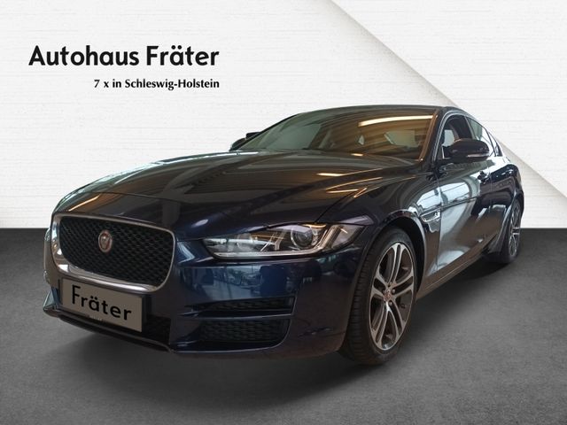 Fotografie des Jaguar XE