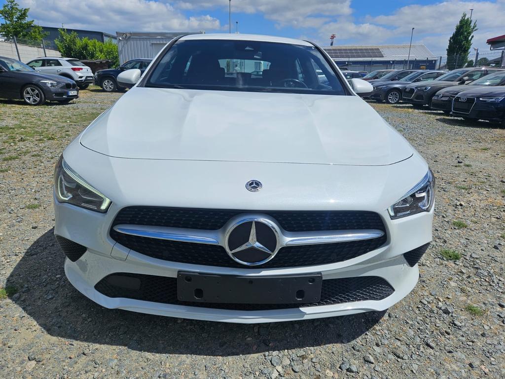 Mercedes-Benz CLA 180 Shooting Brake