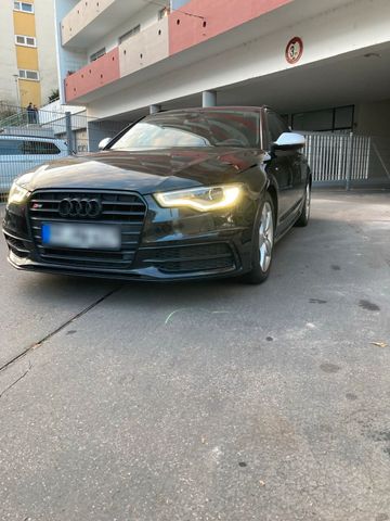 Audi A6 4g Avant 2,0tdi S-line 3x SportPlus sch...