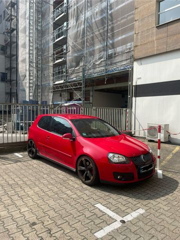 Volkswagen Golf 5 GTI