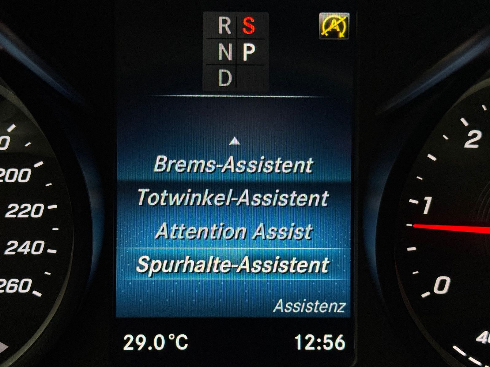 Fahrzeugabbildung Mercedes-Benz V 220 d 9GT MARCO POLO SPORTPAKET AHK LED MBUX+