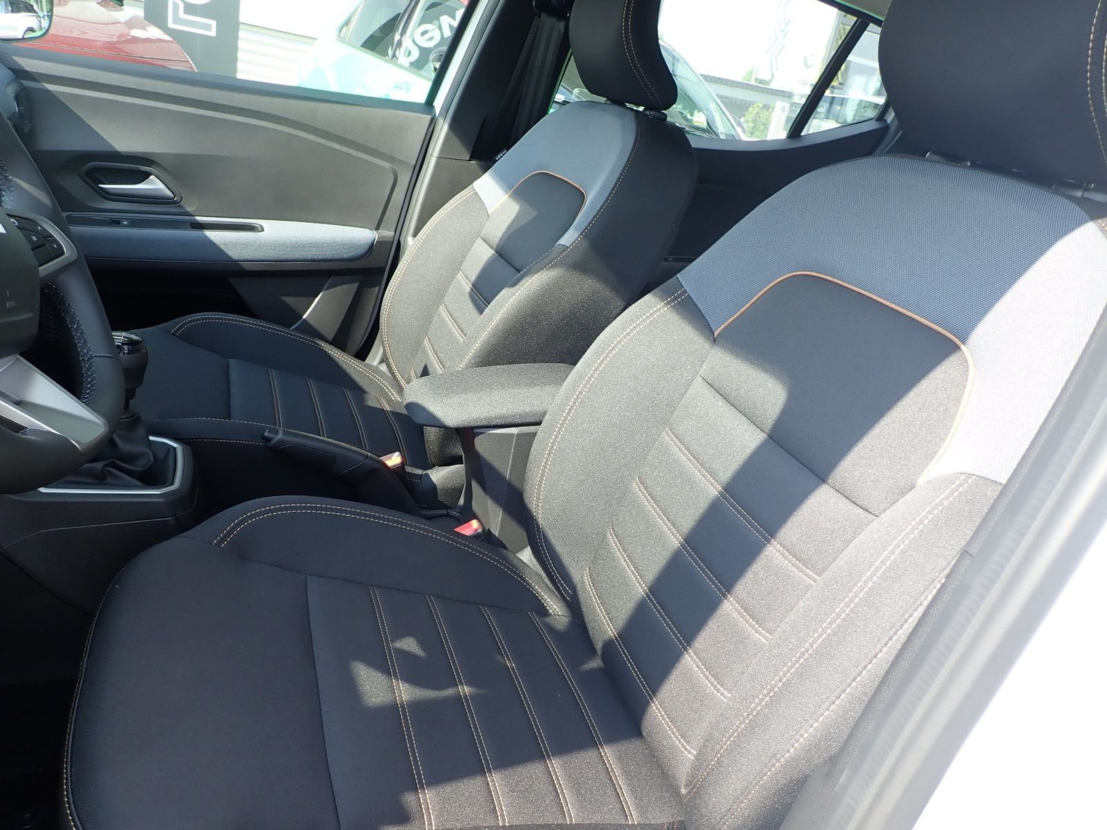Fahrzeugabbildung Dacia Sandero Stepway Expression TCe 110