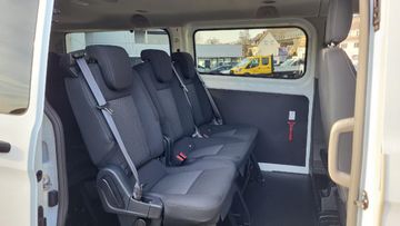 Fahrzeugabbildung Ford Transit Custom Kombi 340 L2 Trend  8 Sitzer