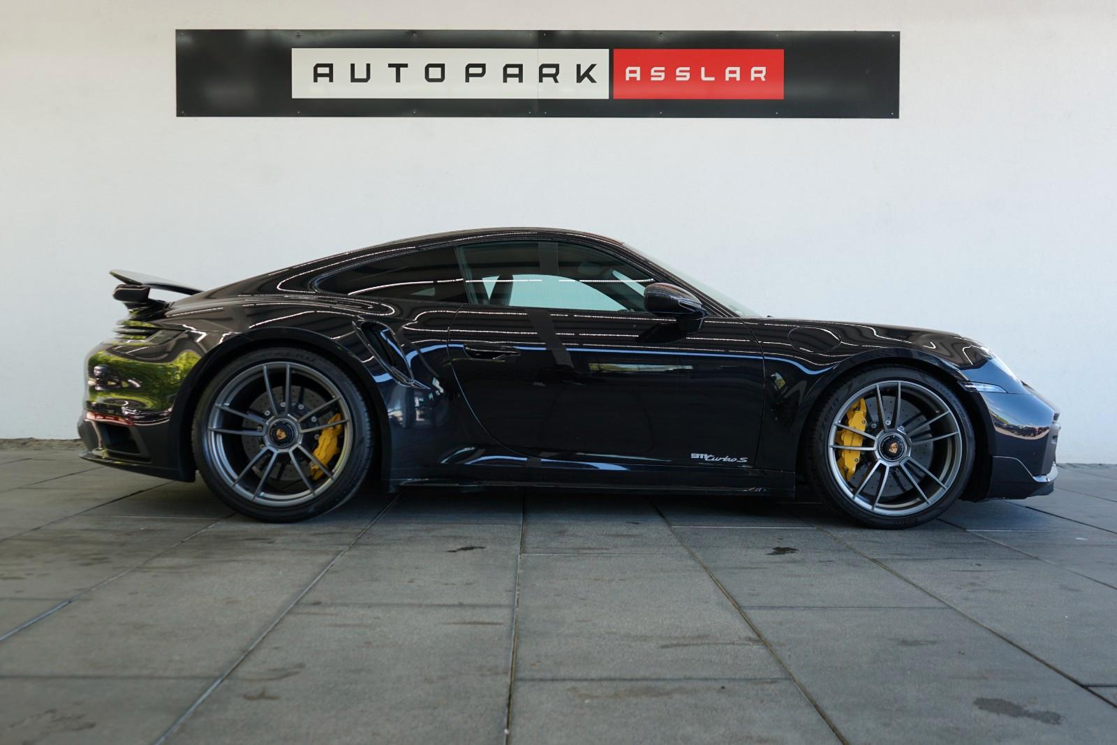 Porsche 992 911 Turbo S Coupe Aerokit/Carbondach/Lift