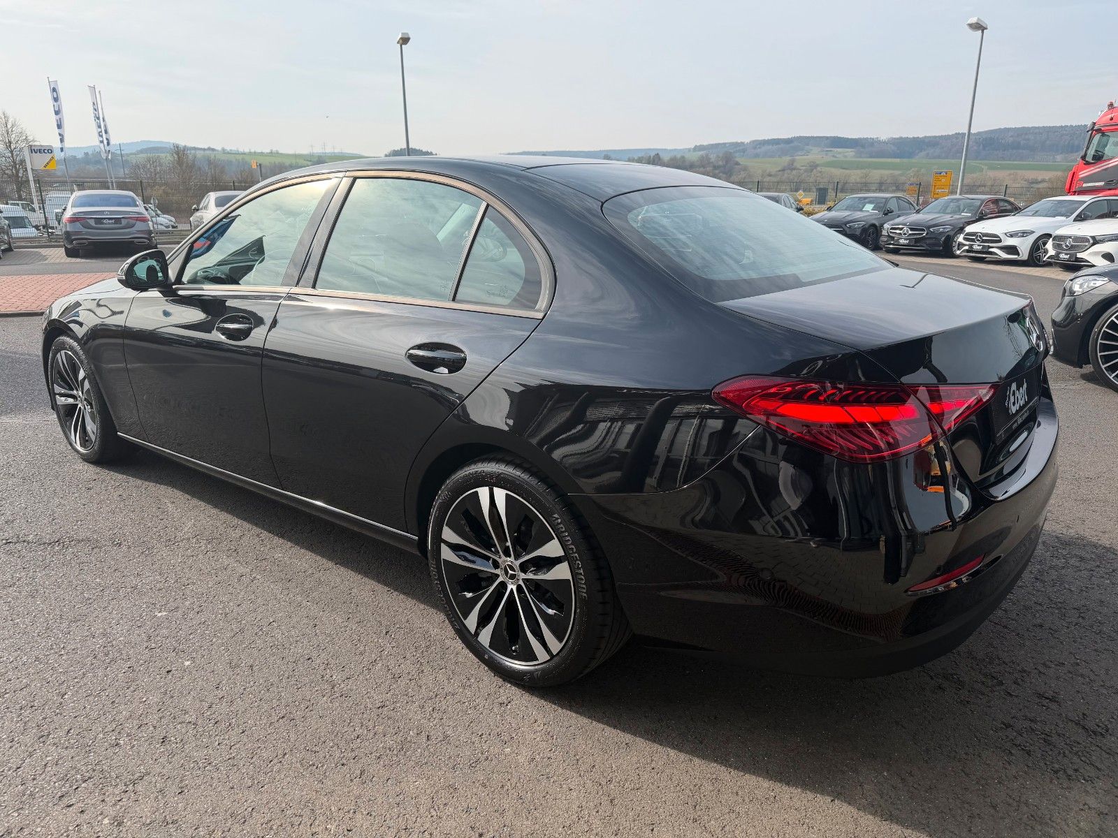 Fahrzeugabbildung Mercedes-Benz C 200d LED+IHC+RKamera+Augment+SpurhalteA