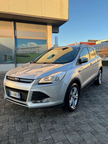 Ford Kuga 2.0 TDCI 140 CV 2WD Titanium