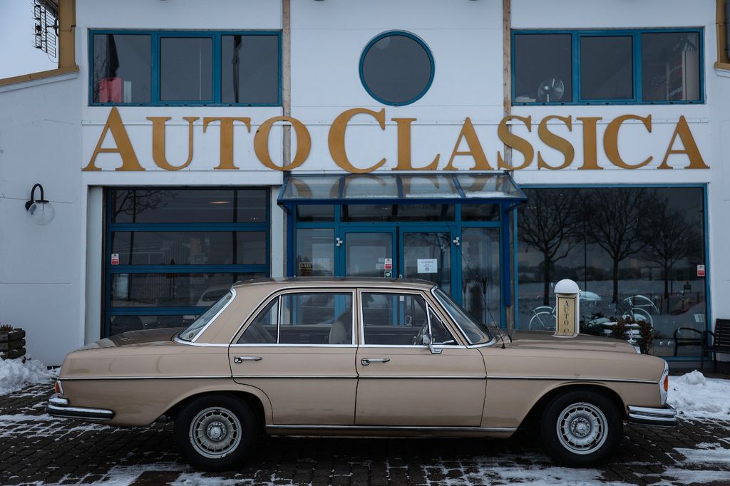 Mercedes-Benz 280