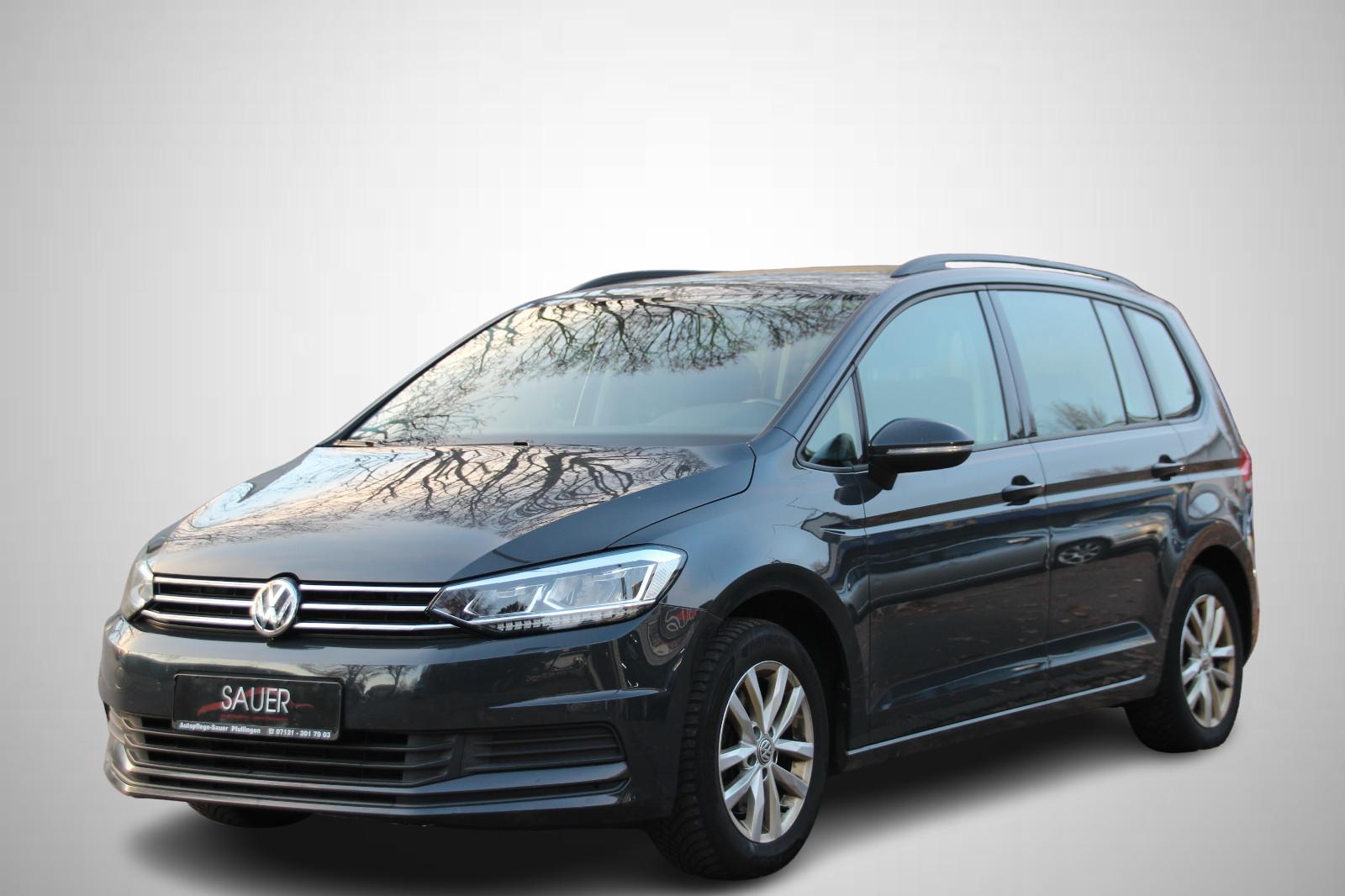 Volkswagen Touran Comfortl. 7 Sitze AHK Navi LED Scheckheft