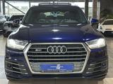 Audi SQ7 Pano*HUD*Leder*LED*MMI-Navi*St-Heizung*Ambin - blaue Audi SQ7