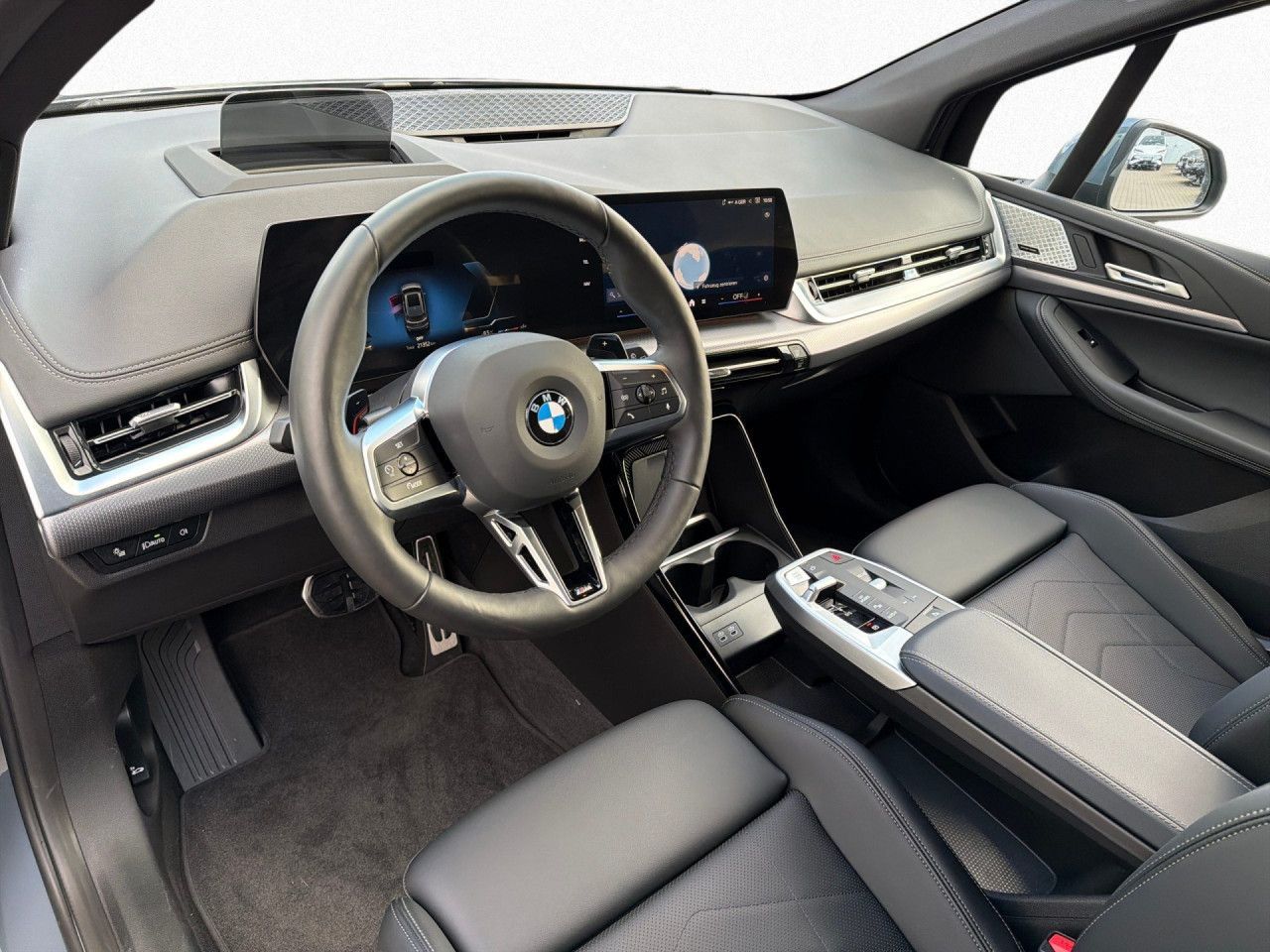 BMW 223 Active Tourer - Bild 11