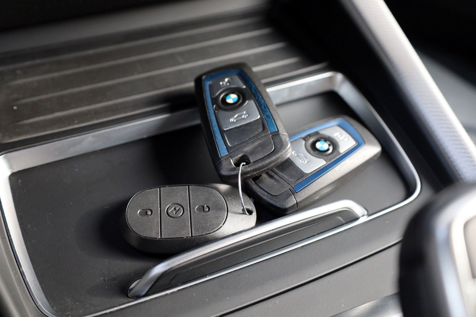 Fahrzeugabbildung BMW M140i Special Edition,Akrapovic,Leder,8fach 18"