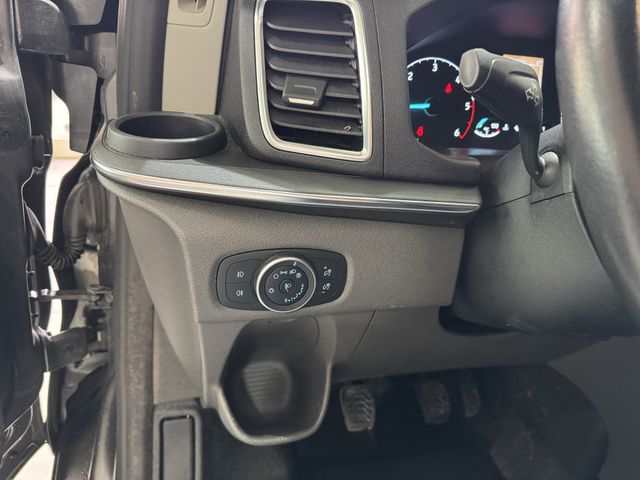 Ford Tourneo Custom Titanium L2 AHK abnehmbar