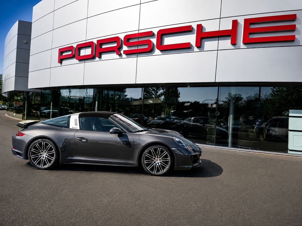 Image of Porsche 911