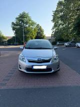 Toyota Auris Hybrid 1.8 - Toyota Auris in Bonn
