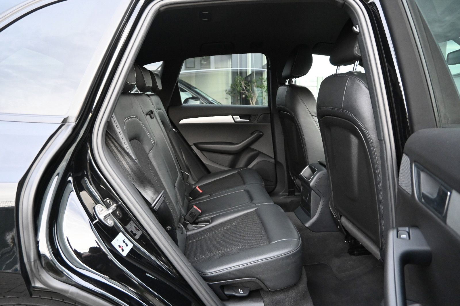 Fahrzeugabbildung Audi Q5 2.0 TFSI quattro S LINE °XEN.°8-FACH ALU°1.HD