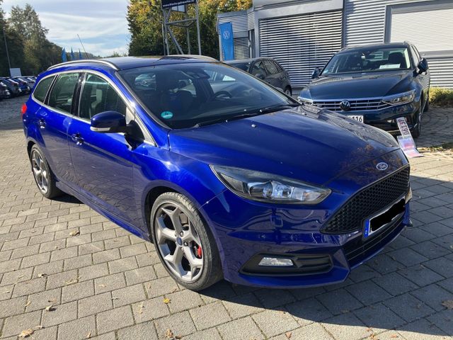 Ford Focus 2,0 EB ST Leder-Sport-Paket Tur...