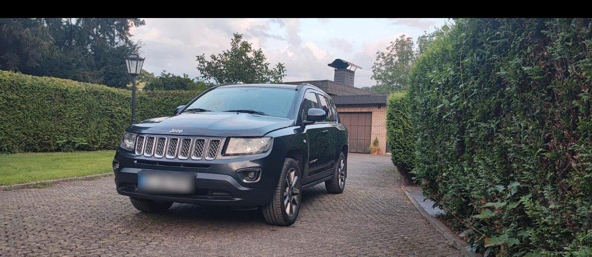 Jeep Compass 2013 — interior