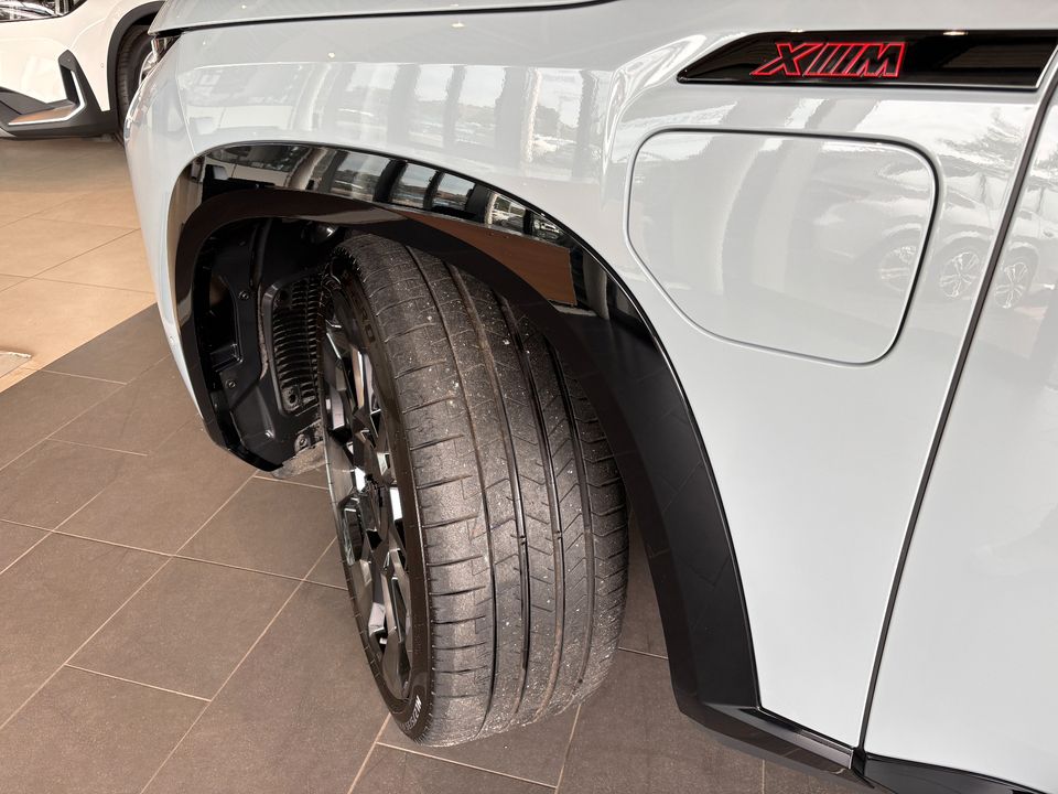 BMW XM 4.4 Label Red 2,49% foto 5