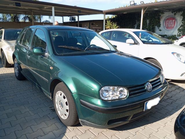 Volkswagen Golf 1.6 5p. Trendline